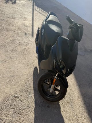 Yamaha Jog RR Scooter Negra