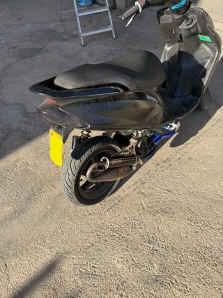 Yamaha Jog RR Scooter Negra