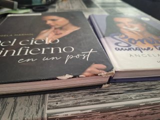 2 libros Ángela Mármol
