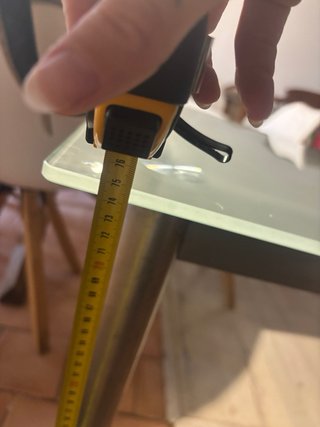 Mesa de metal