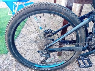 Bicicleta Eléctrica de Montaña Giant