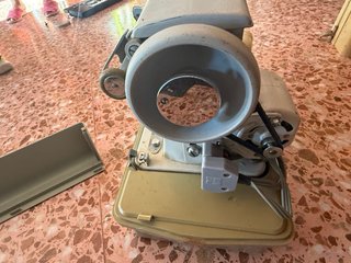 Máquina de coser antigua