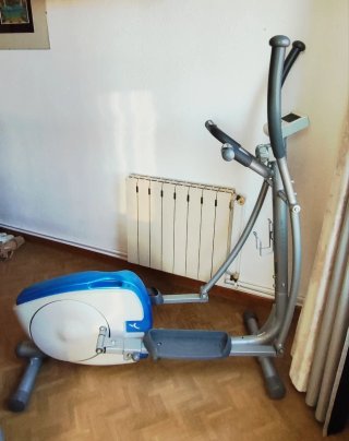 Bicicleta Elíptica Azul y Gris