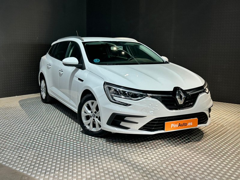 Renault Mégane 2022, foto 2