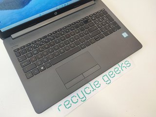 Portátil HP 250 G7 i5-8265U 8GB RAM 128GB SSD