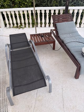 Hamaca de Metal y Tela Negra y otra de madera