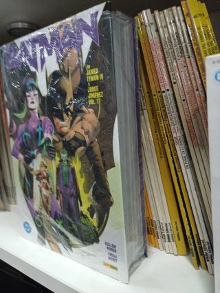 OMNIBUS BATMAN JAMES TYNION / JORGE JIMÉNEZ TOMO 1