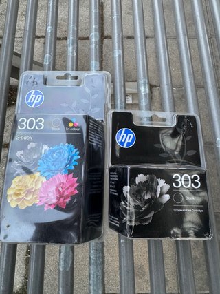 2 cartucce HP 303 Nero e Tricolore scadenza mar 28
