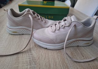 Zapatillas Skechers Arch Fit Beige
