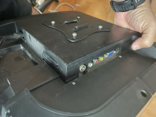 TV Monitor OKI 15 pulgadas