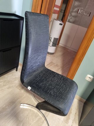 Juego de 4 sillas negras modernas salón