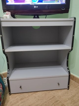 Mueble TV o auxiliar 2 baldas + cajón 20€