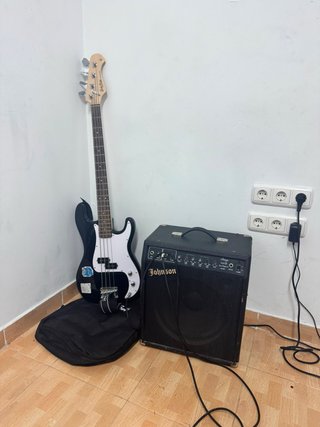 Bajo Eléctrico Harley Benton con Amplificador