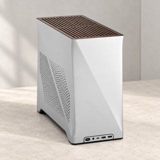 MINI ITX ERA 2 Ryzen 9 9950X RTX 5070Ti