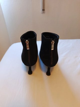Botas de ante negras tacón fino
