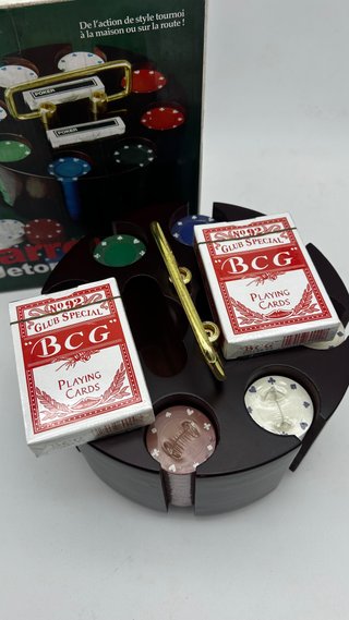 Carrusel de madera con Fichas y Cartas de Poker