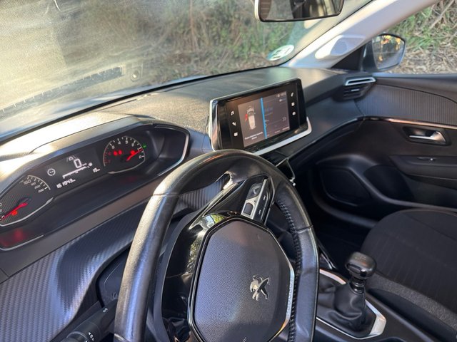 Peugeot 208 2022