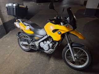 BMW F650 GS Amarilla