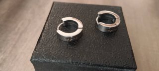 Pendientes de Aro Plateados con Cruz