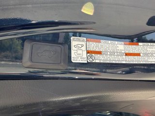 Toyota Rav4 2.5l hybrid 2WD Feel!