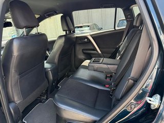 Toyota Rav4 2.5l hybrid 2WD Feel!
