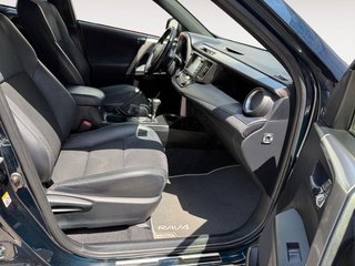 Toyota Rav4 2.5l hybrid 2WD Feel!