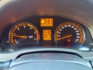 Toyota Avensis 2.0d 126cv año 2012