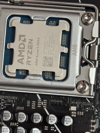 Placa Base AMD AM5 + Procesador Ryzen 5 9600X