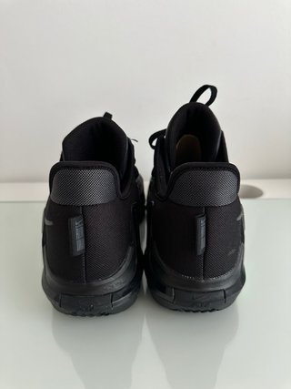 Zapatillas Nike LeBron Witness 6 Originales.