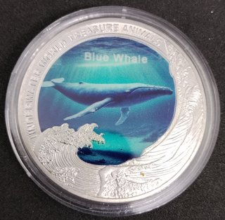 MONEDA CONMEMORATIVA BAÑADA EN PLATA BALLENA AZUL