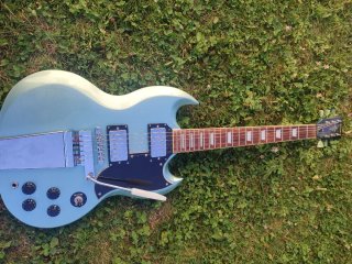 Guitarra Eléctrica Vintage VS6 Tipo SG con vibrola