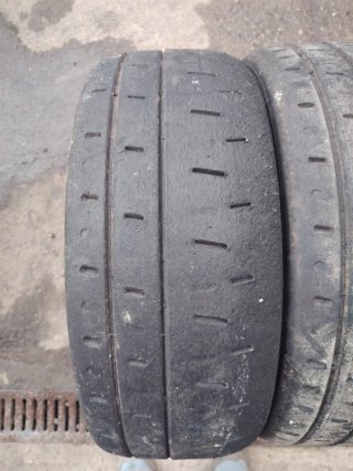 Pareja de neumáticos slick Pirelli RA7B