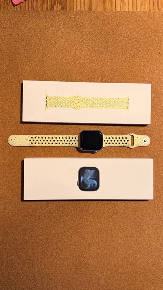 Apple Watch Series 11 46mm GPS + Accesorios