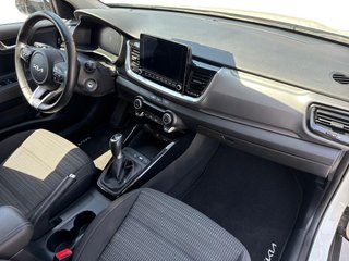 KIA Stonic 1.0 MHEV Drive