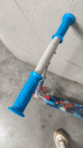 Patinete Spiderman