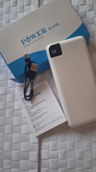 Batería Externa Portátil SOARAISE 27000 mAh.