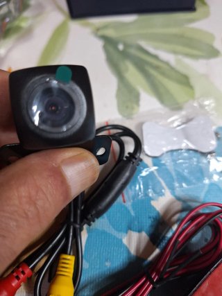 Pantalla Mercedes Benz con Marco y Cámara