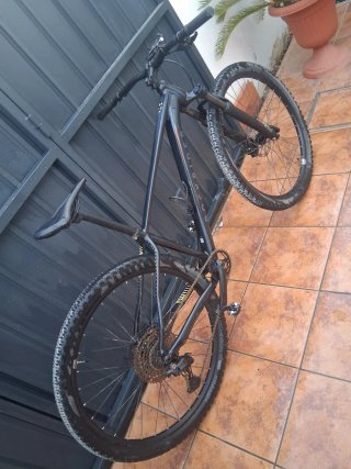 Bicicleta Rockrider Race500