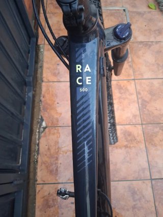 Bicicleta Rockrider Race500