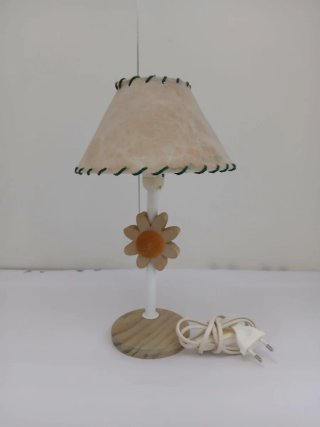Lámpara Infantil de Madera Diseño de Flor