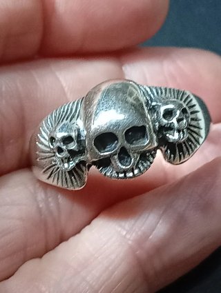 Anillo Plata Ley Calaveras,talla exacta 37mm