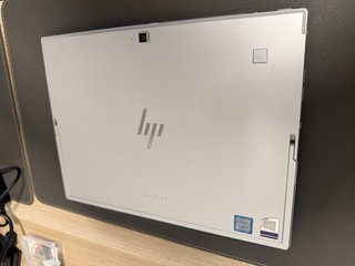 HP Elite x2 G4 – 2 en 1 táctil – i5 /8GB/SSD 256