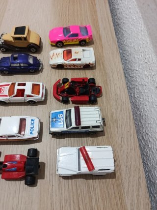 Lote de 15 coches Majorette y Matchbox