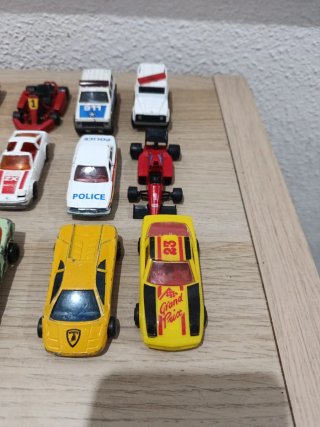 Lote de 15 coches Majorette y Matchbox