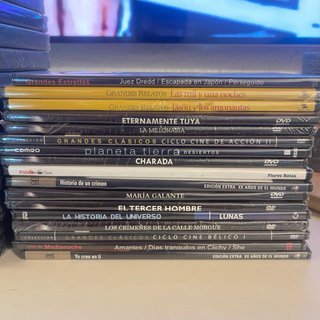 Lote VHS y DVD precintados y desprecintados