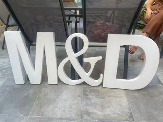 Letras M&D Corcho