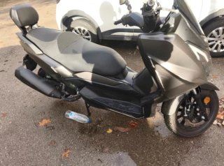 GTS 125 Gris Maxi Scooter