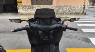 GTS 125 Gris Maxi Scooter