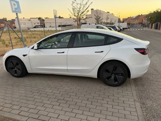 Tesla Model 3 2023 perfecto estado