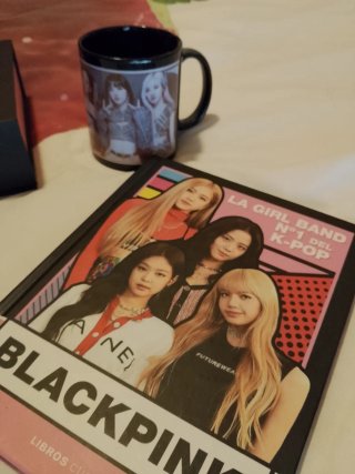 BLACKPINK The Album - Caja y Taza